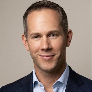Thomas Ebeling, Versicherungsmakler